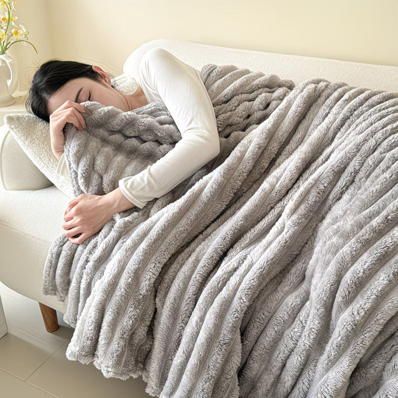 Faux Rabbit Fur Throw Blanket – Double-Layer, All-Season Comfort for Home & Outdoors